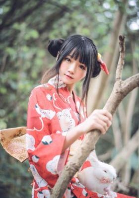 qq头像欧美风女简约_高清电影完整版
