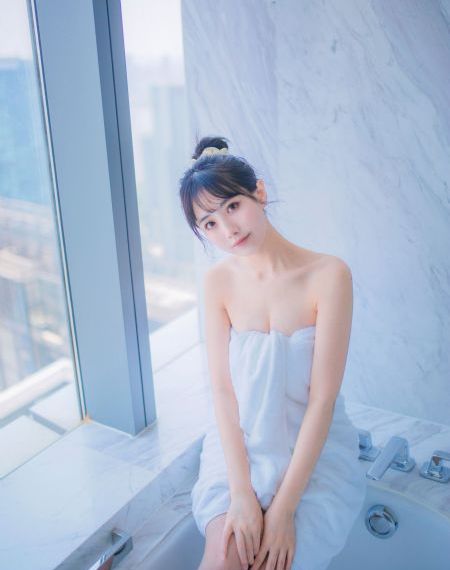 恋夜秀场_蓝光免费观看