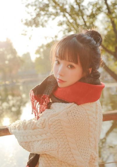 国产凌凌漆女主_720完整版观看