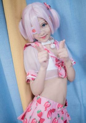 日韩连体泳衣美女_蓝光动漫免费观看