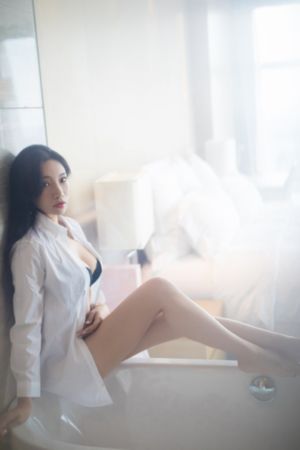 国产假体丰胸多少钱_午夜激情